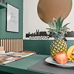 Namasté Homes - Mit Balkon - Garage *