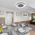 Namasté Homes - Mit Balkon - Garage Appartement *