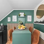 Namasté Homes - Mit Balkon - Garage * Bamberg