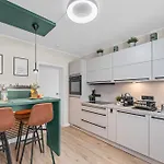 Namasté Homes - Mit Balkon - Garage Bamberg
