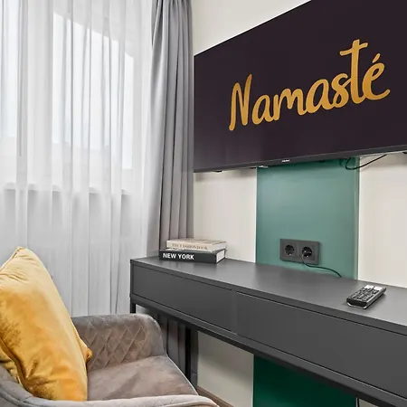 Namaste Homes - Mit Balkon - Garage *