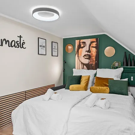 Namaste Homes - Mit Balkon - Garage * Bamberg
