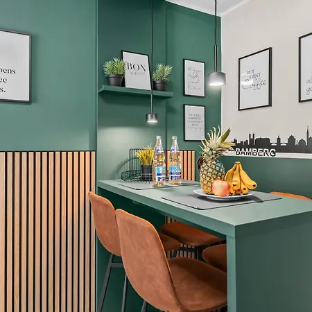 Namaste Homes - Mit Balkon - Garage