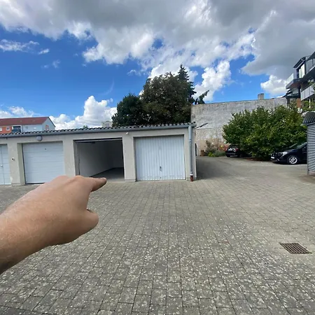 Namaste Homes - Mit Balkon - Garage *