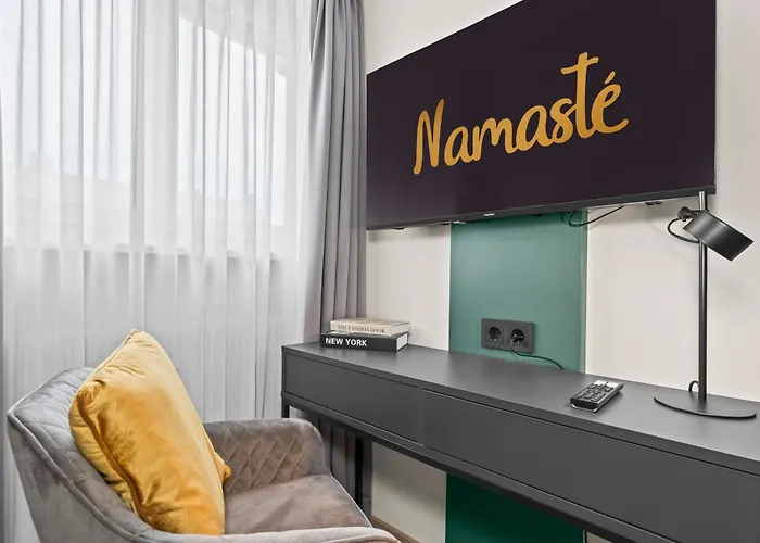 Namaste Homes - Mit Balkon - Garage *