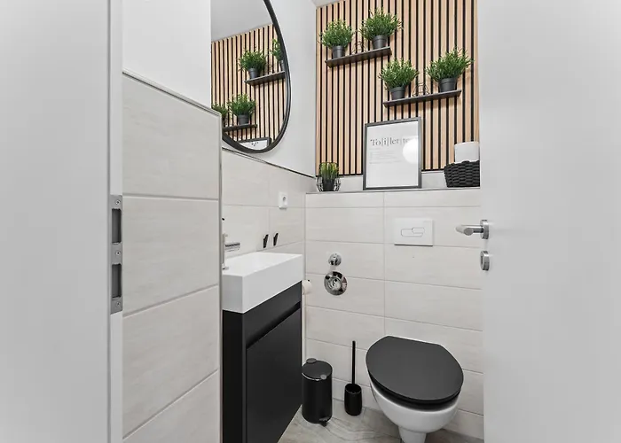 Namaste Homes - Mit Balkon - Garage Apartament *